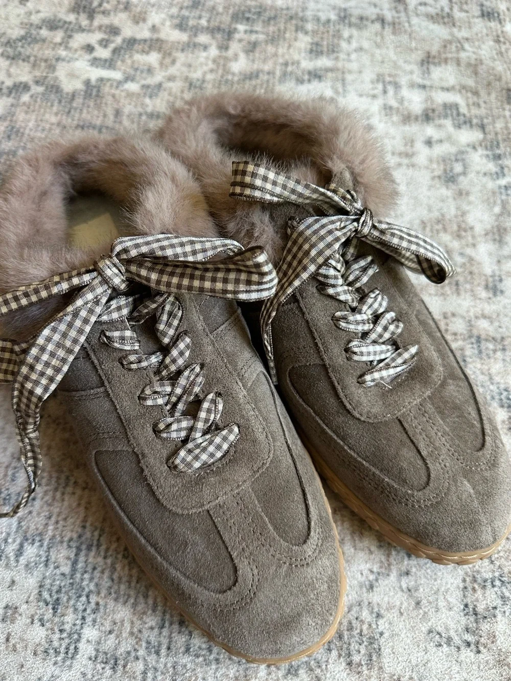 Dolce Vita Izzy Plush Suede Faux Fur Sneakers Tan Size 9 NWT